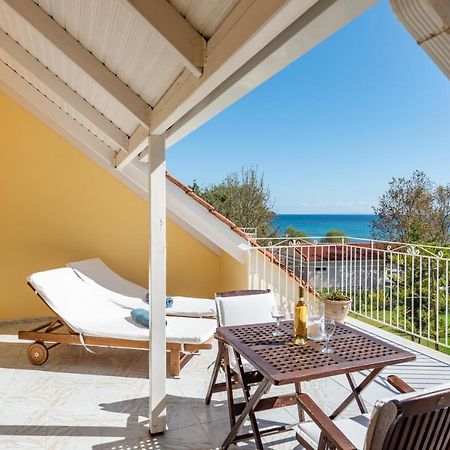 Albouro Seafront Apartments Katelios Bagian luar foto