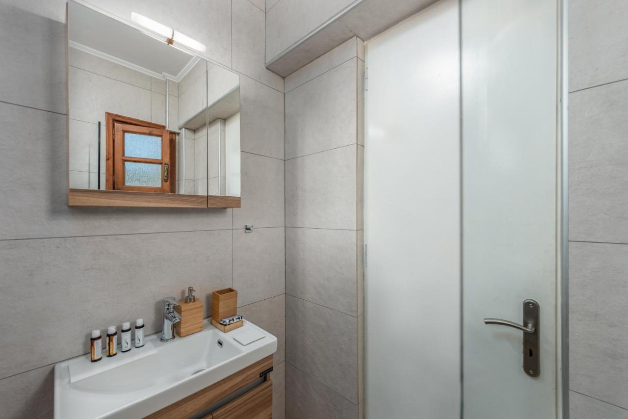 Albouro Seafront Apartments Katelios Bagian luar foto