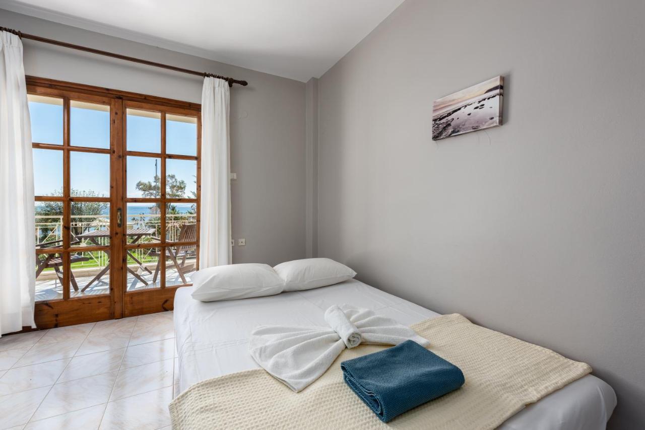 Albouro Seafront Apartments Katelios Bagian luar foto