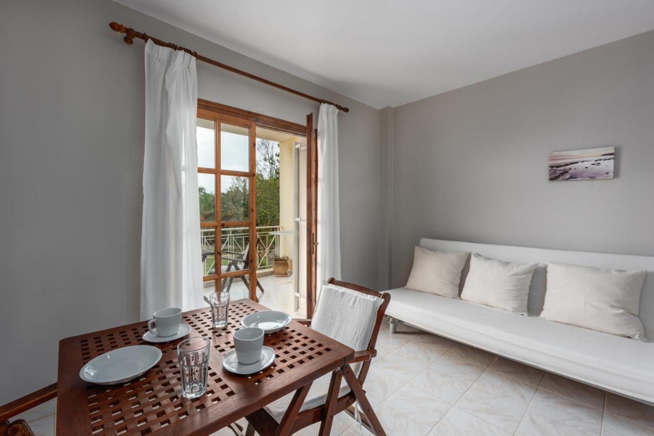 Albouro Seafront Apartments Katelios Bagian luar foto