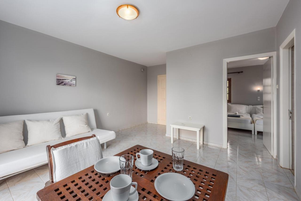 Albouro Seafront Apartments Katelios Bagian luar foto