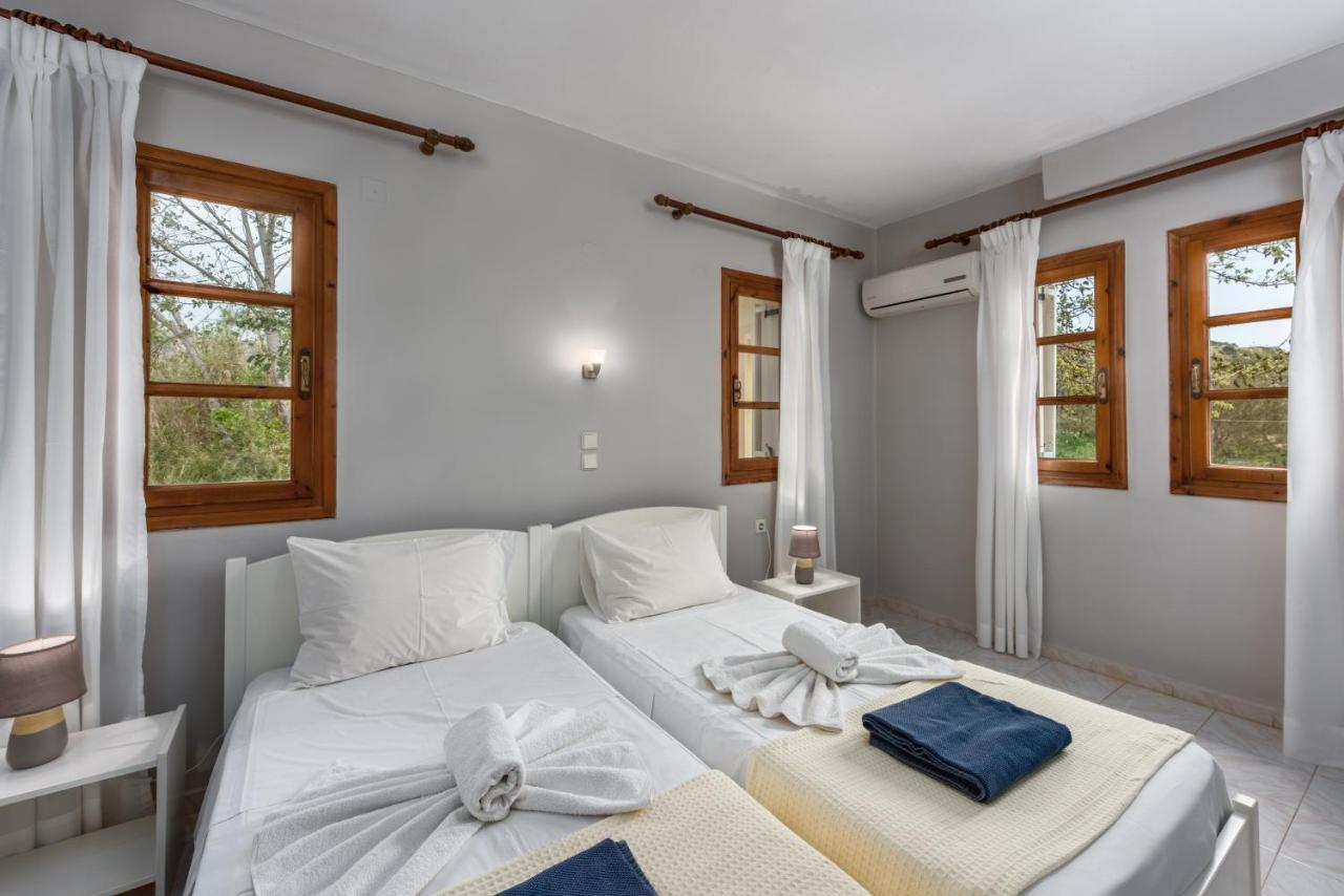 Albouro Seafront Apartments Katelios Bagian luar foto