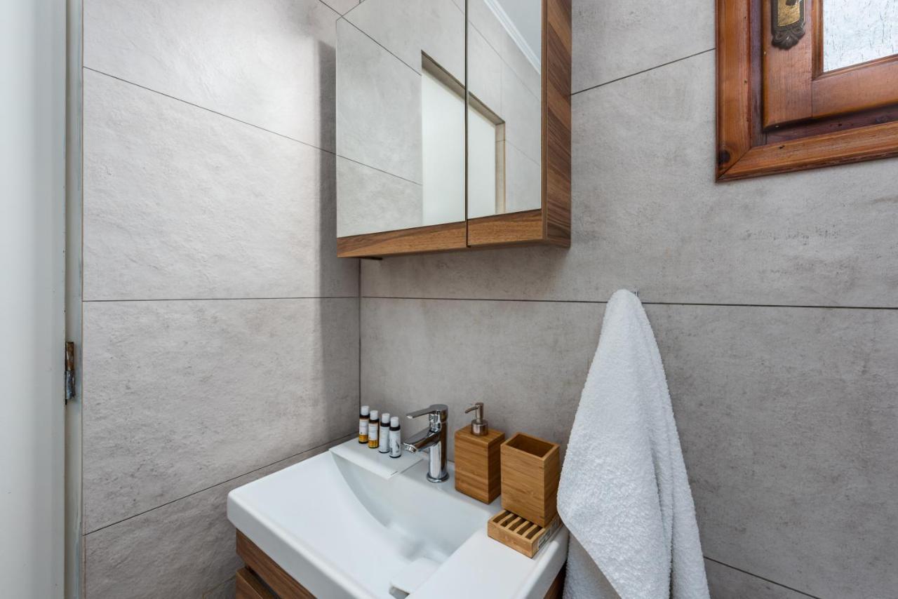 Albouro Seafront Apartments Katelios Bagian luar foto