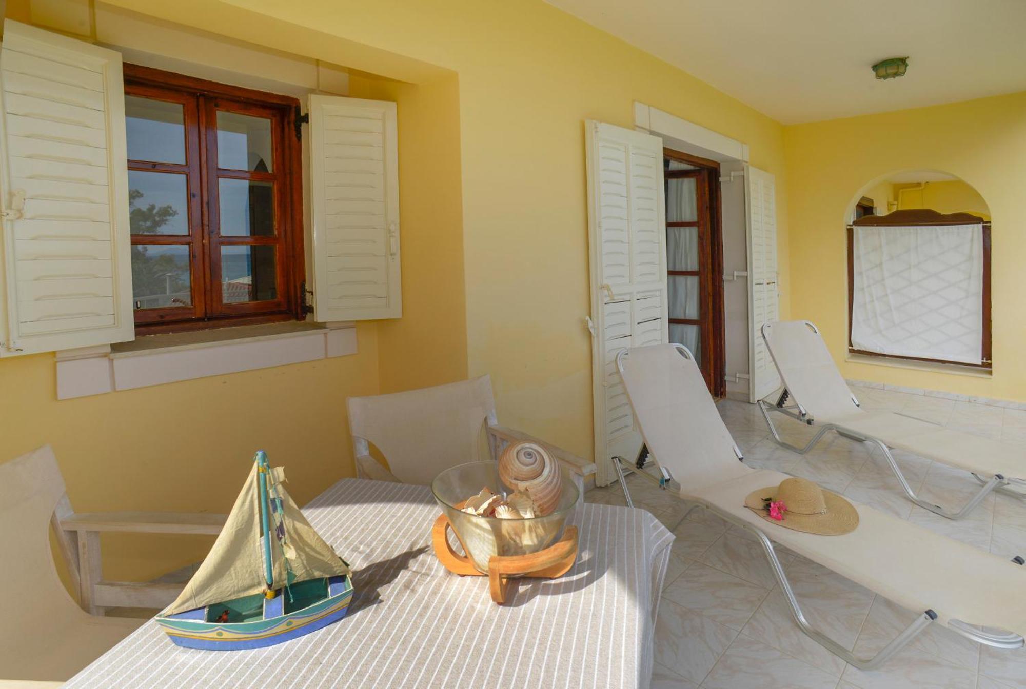 Albouro Seafront Apartments Katelios Bagian luar foto