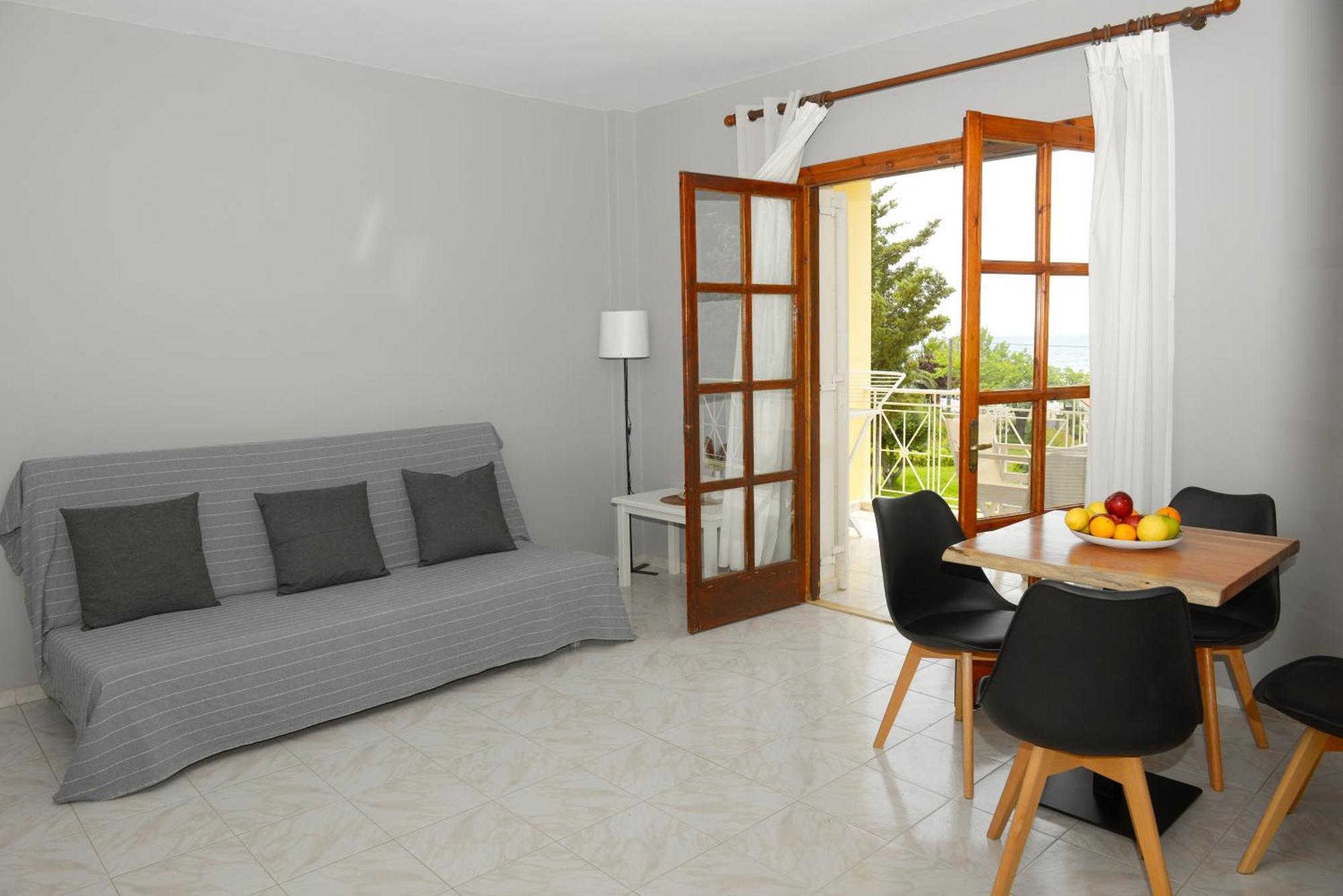 Albouro Seafront Apartments Katelios Bagian luar foto