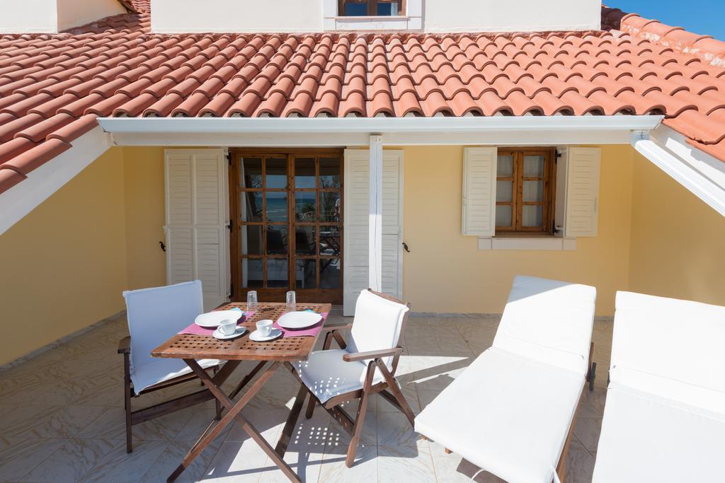 Albouro Seafront Apartments Katelios Bagian luar foto