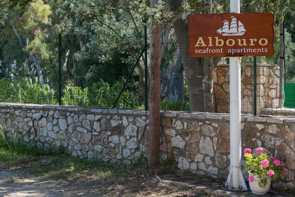 Albouro Seafront Apartments Katelios Bagian luar foto
