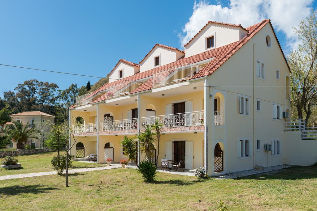 Albouro Seafront Apartments Katelios Bagian luar foto